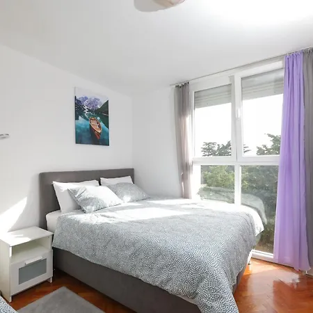 Apartman Azzurro E Bianco Zadar