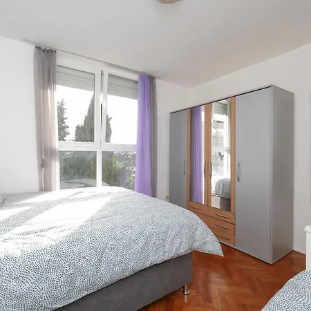 Azzurro E Bianco Apartman *